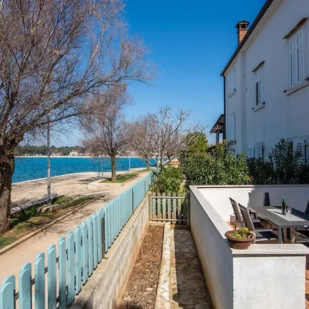 Casa Bugarin بيت للعطل